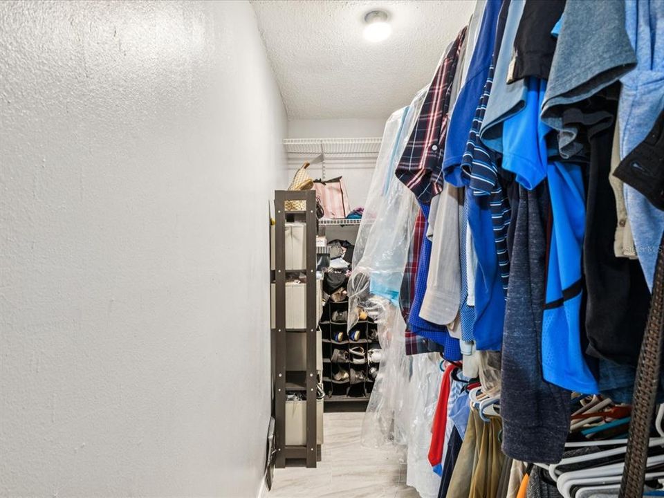 На продажу: $365,000 (2 спален, 1 ванн, 2158 Квадратных фут)