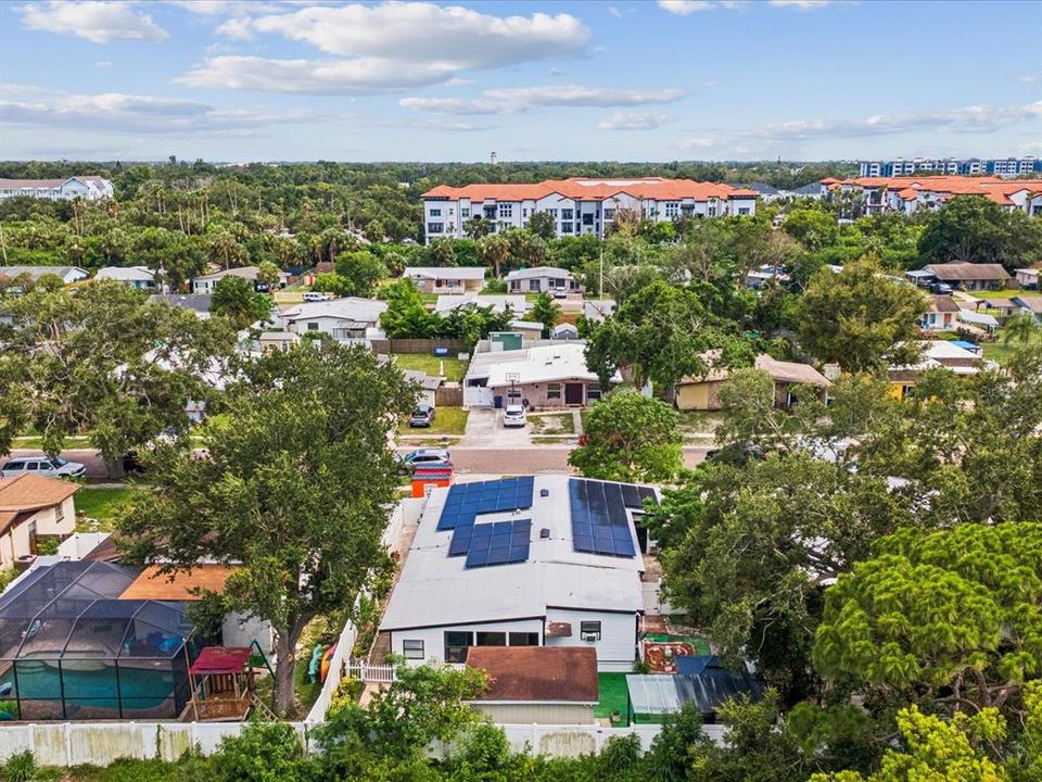 На продажу: $365,000 (2 спален, 1 ванн, 2158 Квадратных фут)