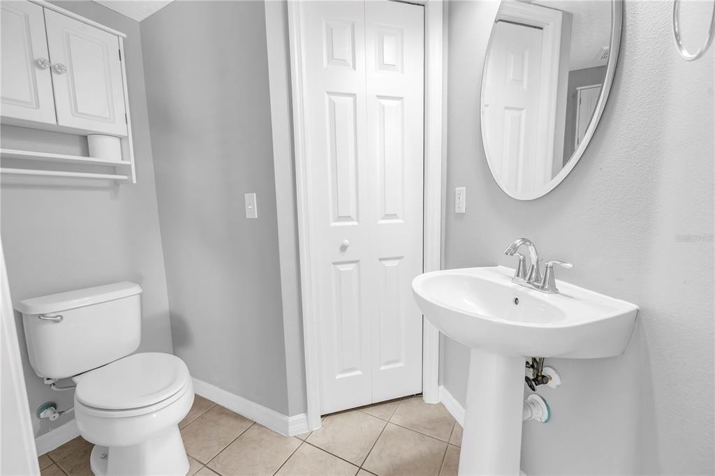 На продажу: $225,000 (3 спален, 2 ванн, 1200 Квадратных фут)