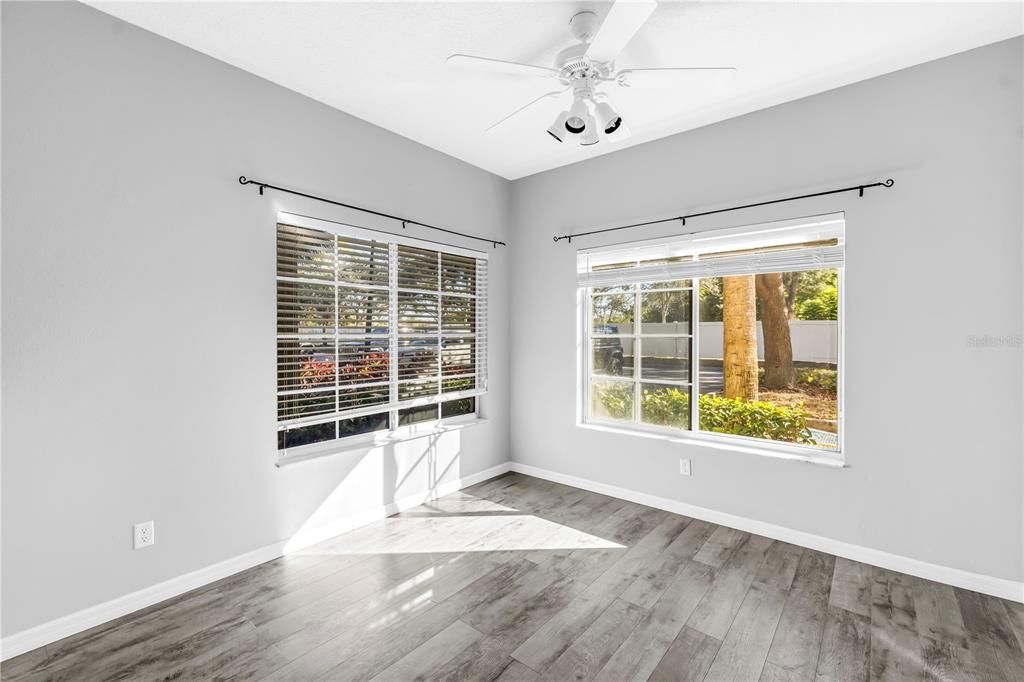 На продажу: $225,000 (3 спален, 2 ванн, 1200 Квадратных фут)