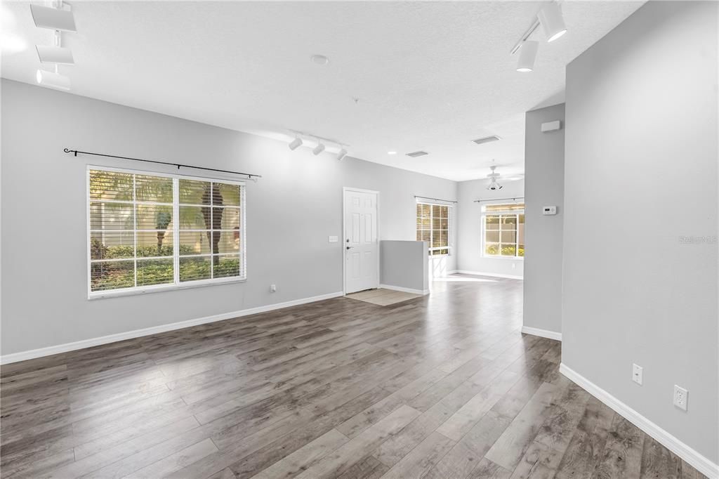 На продажу: $225,000 (3 спален, 2 ванн, 1200 Квадратных фут)