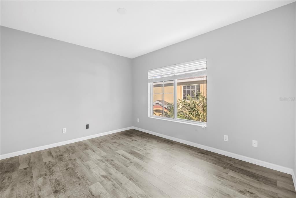 На продажу: $225,000 (3 спален, 2 ванн, 1200 Квадратных фут)