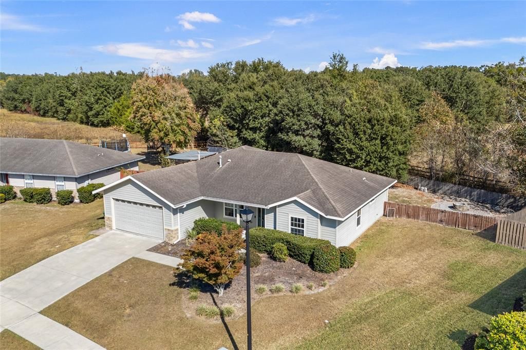 合同活跃: $365,000 (4 贝兹, 2 浴室, 1855 平方英尺)