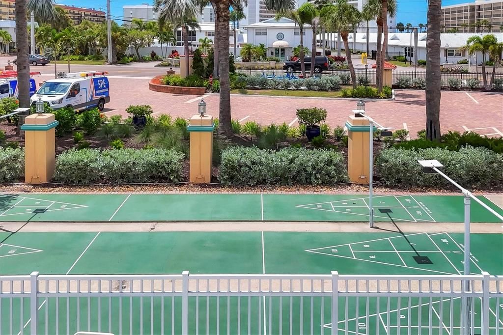 出租: $6,100 (2 贝兹, 2 浴室, 929 平方英尺)