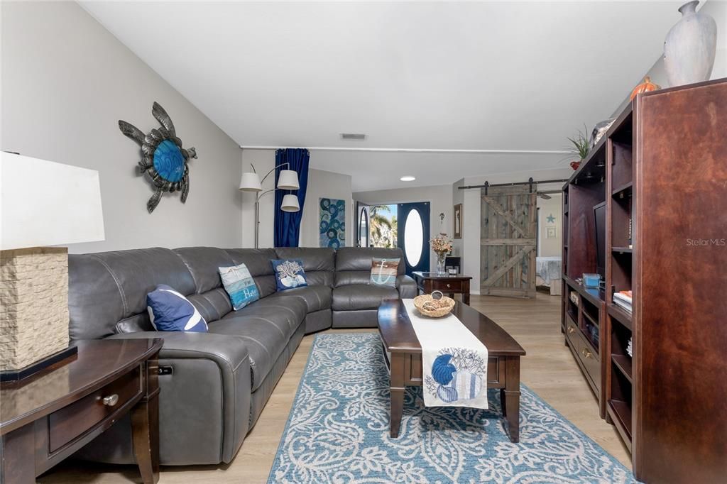 For Sale: $699,000 (3 beds, 2 baths, 2062 Square Feet)