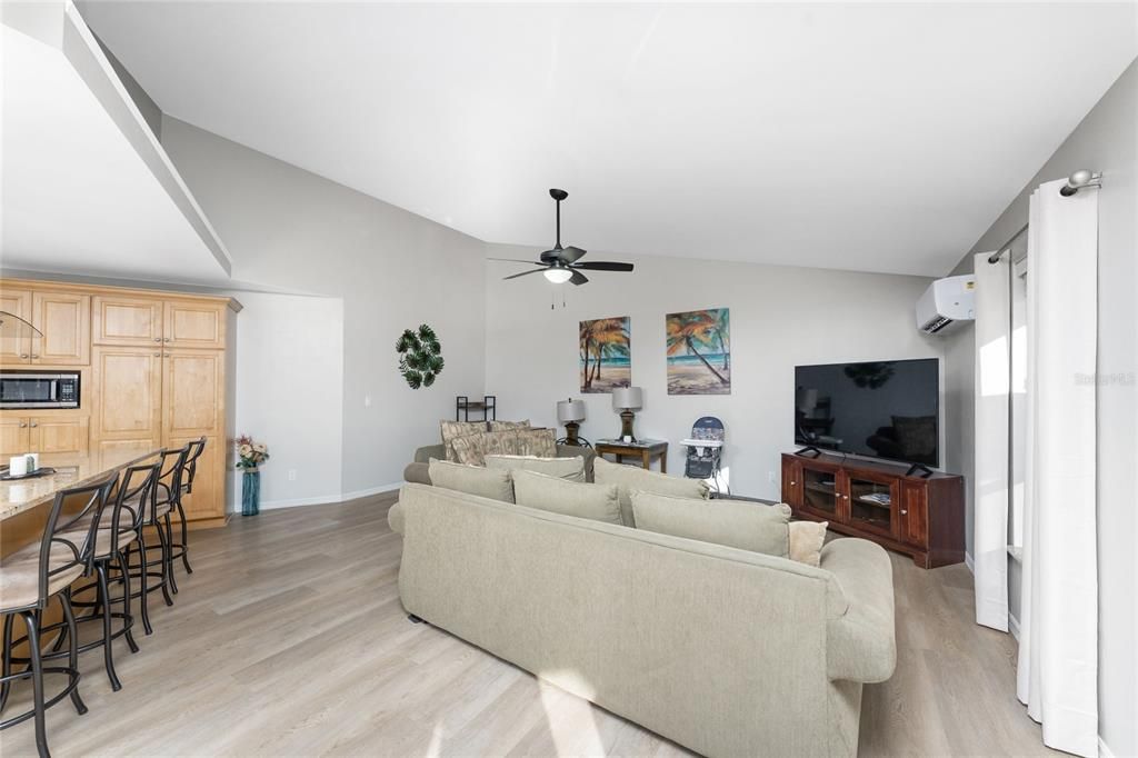 For Sale: $699,000 (3 beds, 2 baths, 2062 Square Feet)