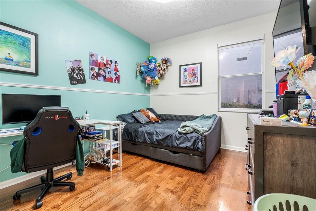 En Venta: $615,000 (4 camas, 2 baños, 2336 Pies cuadrados)