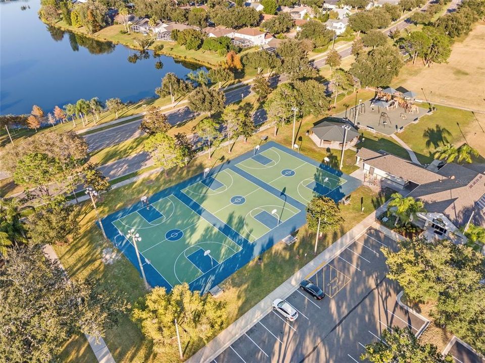 En Venta: $615,000 (4 camas, 2 baños, 2336 Pies cuadrados)