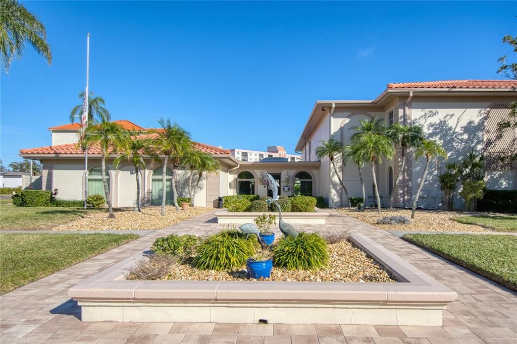 На продажу: $374,900 (2 спален, 2 ванн, 1267 Квадратных фут)