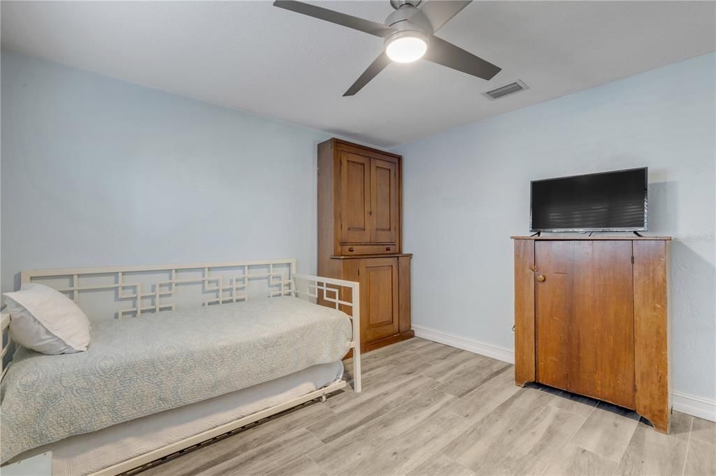 En Venta: $838,300 (3 camas, 2 baños, 1612 Pies cuadrados)