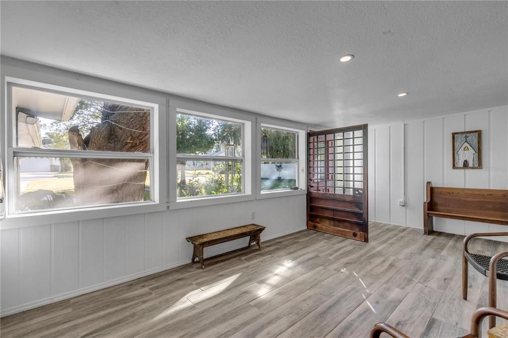 En Venta: $838,300 (3 camas, 2 baños, 1612 Pies cuadrados)