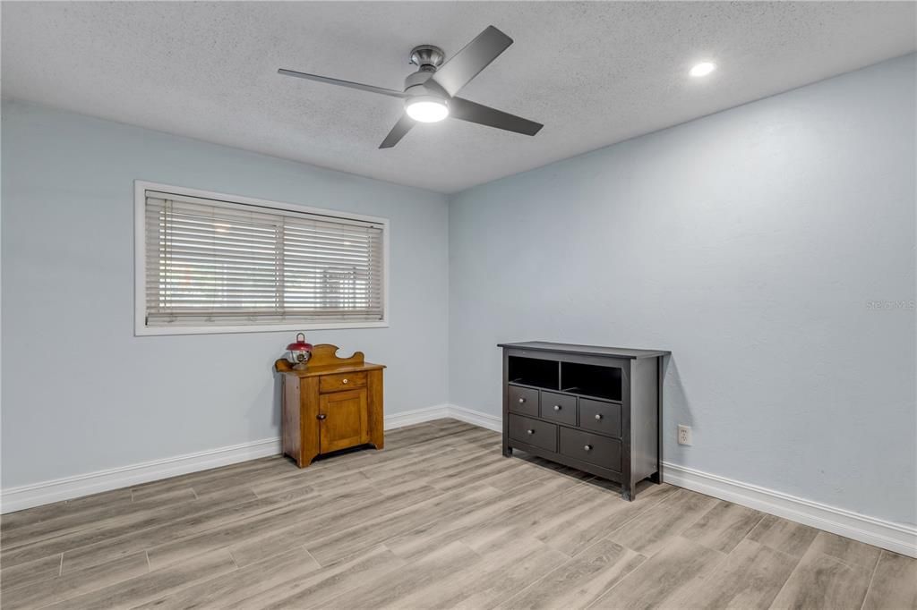 En Venta: $838,300 (3 camas, 2 baños, 1612 Pies cuadrados)