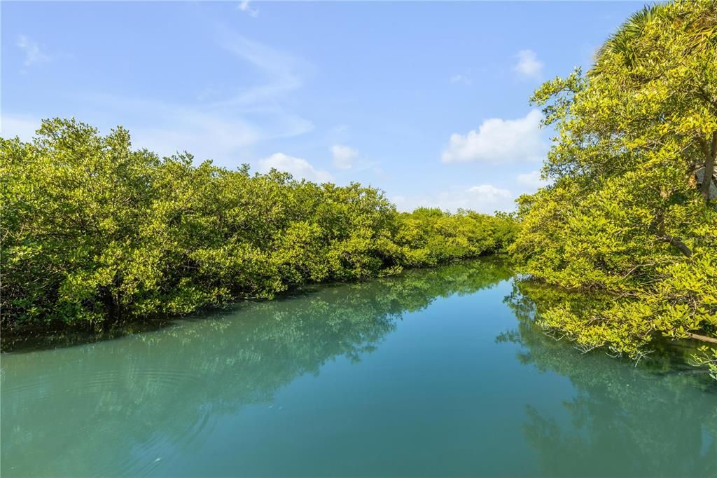 En Venta: $838,300 (3 camas, 2 baños, 1612 Pies cuadrados)