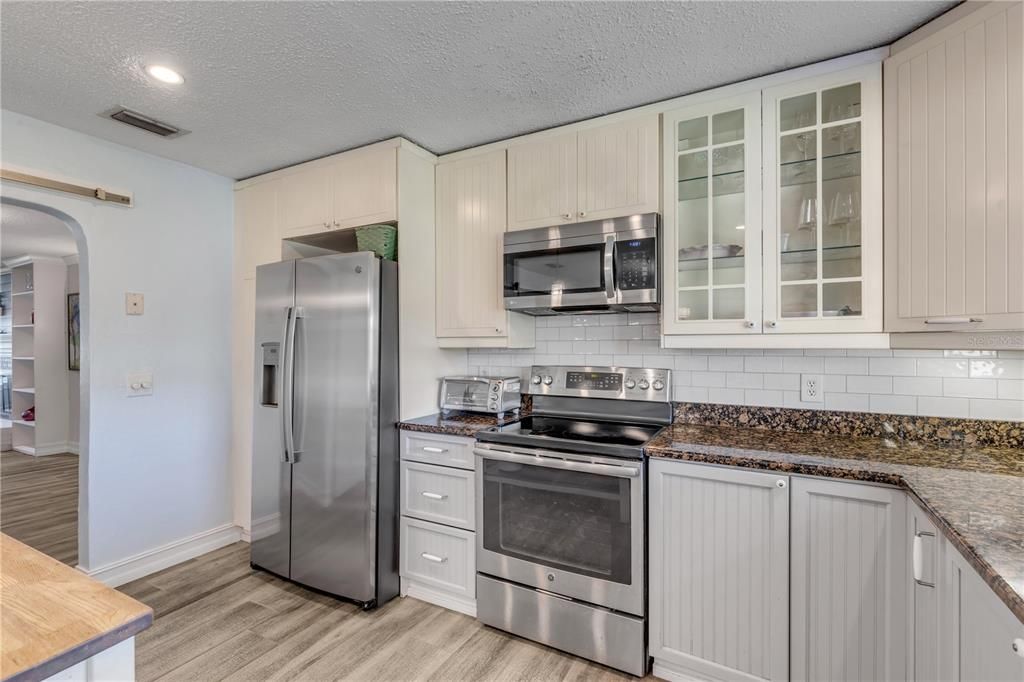 En Venta: $838,300 (3 camas, 2 baños, 1612 Pies cuadrados)