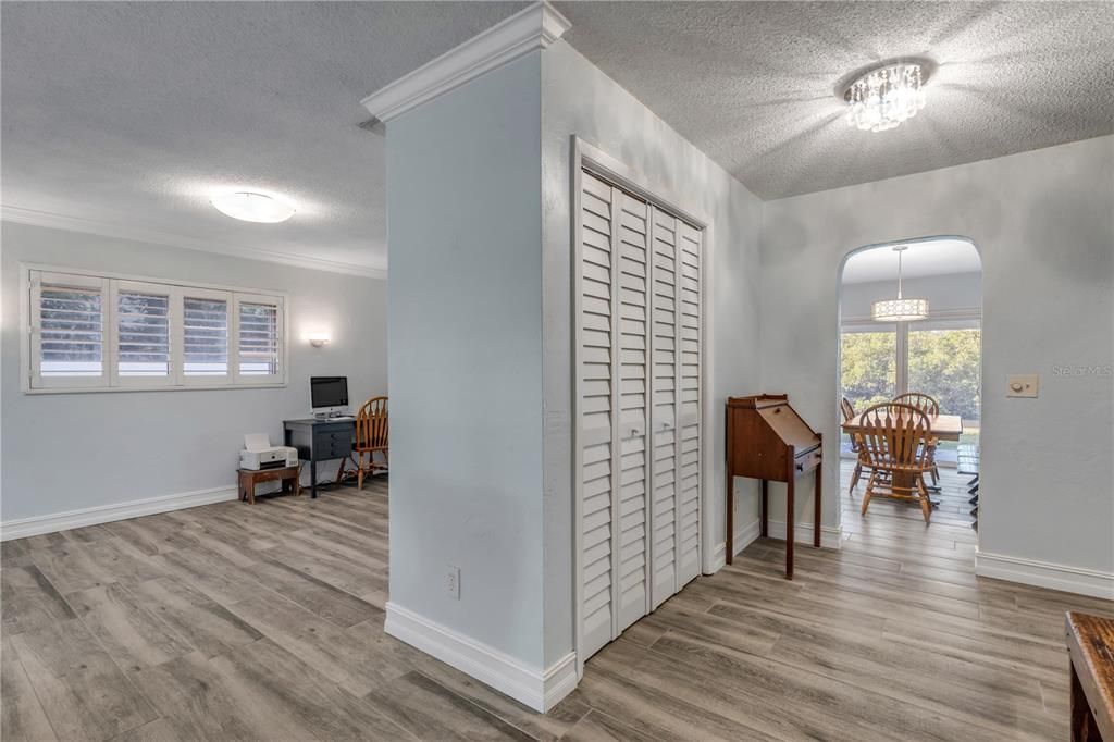 En Venta: $838,300 (3 camas, 2 baños, 1612 Pies cuadrados)