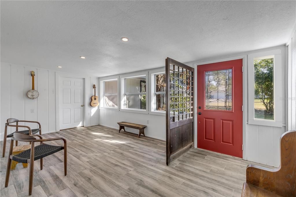 En Venta: $838,300 (3 camas, 2 baños, 1612 Pies cuadrados)