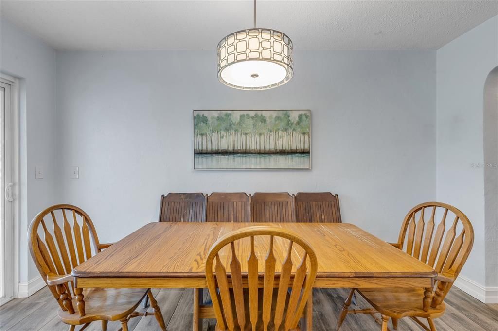 En Venta: $838,300 (3 camas, 2 baños, 1612 Pies cuadrados)