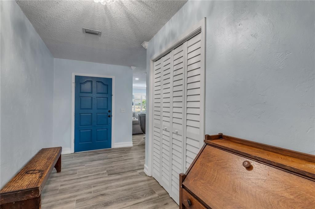 En Venta: $838,300 (3 camas, 2 baños, 1612 Pies cuadrados)