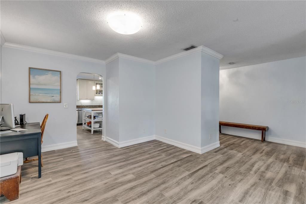 En Venta: $838,300 (3 camas, 2 baños, 1612 Pies cuadrados)