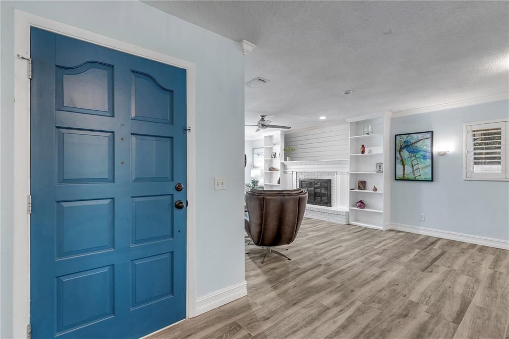 En Venta: $838,300 (3 camas, 2 baños, 1612 Pies cuadrados)