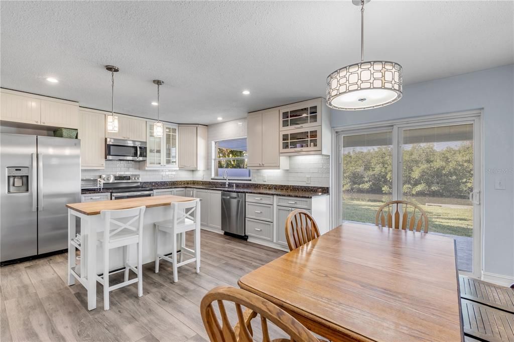 En Venta: $838,300 (3 camas, 2 baños, 1612 Pies cuadrados)