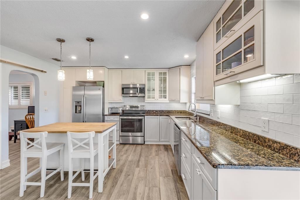 En Venta: $838,300 (3 camas, 2 baños, 1612 Pies cuadrados)