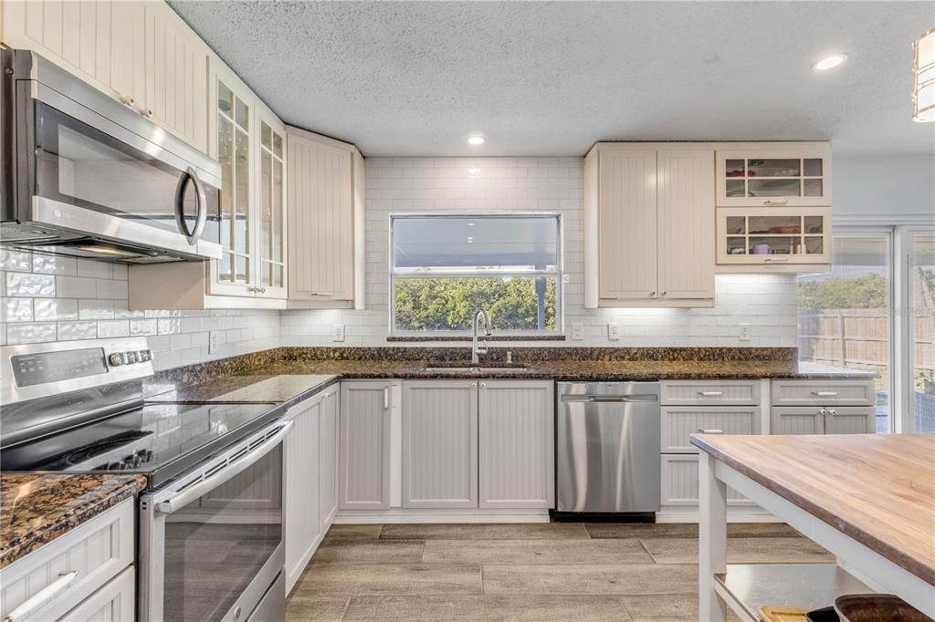 En Venta: $838,300 (3 camas, 2 baños, 1612 Pies cuadrados)