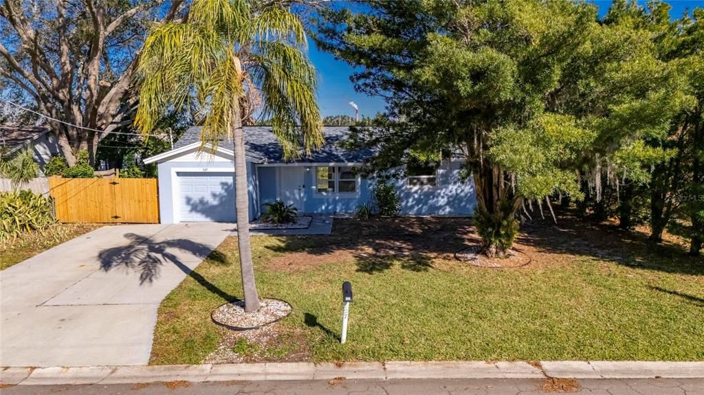 En Venta: $289,000 (2 camas, 2 baños, 880 Pies cuadrados)