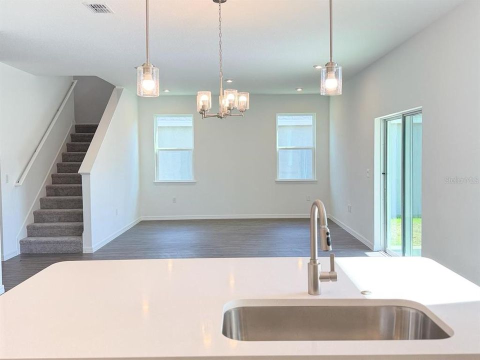 For Rent: $2,600 (5 beds, 3 baths, 2434 Square Feet)