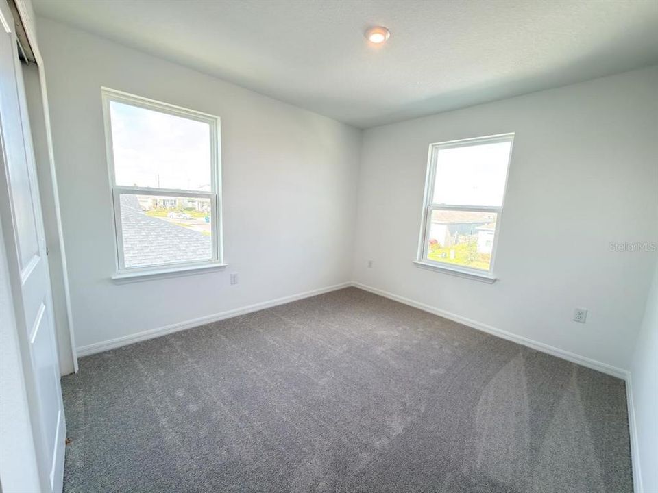 For Rent: $2,600 (5 beds, 3 baths, 2434 Square Feet)