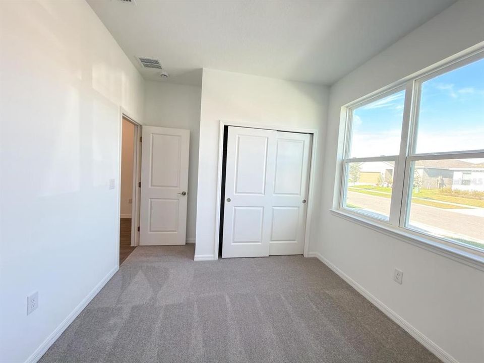 For Rent: $2,600 (5 beds, 3 baths, 2434 Square Feet)