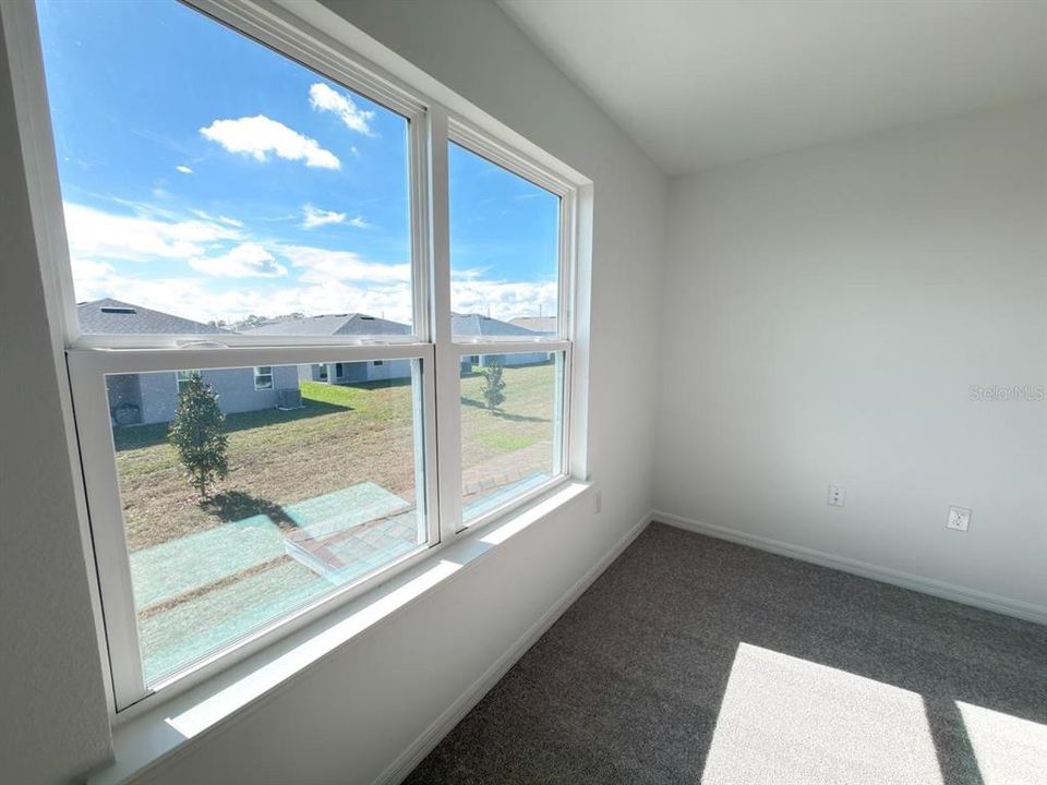 For Rent: $2,600 (5 beds, 3 baths, 2434 Square Feet)