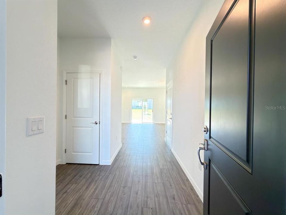 For Rent: $2,600 (5 beds, 3 baths, 2434 Square Feet)