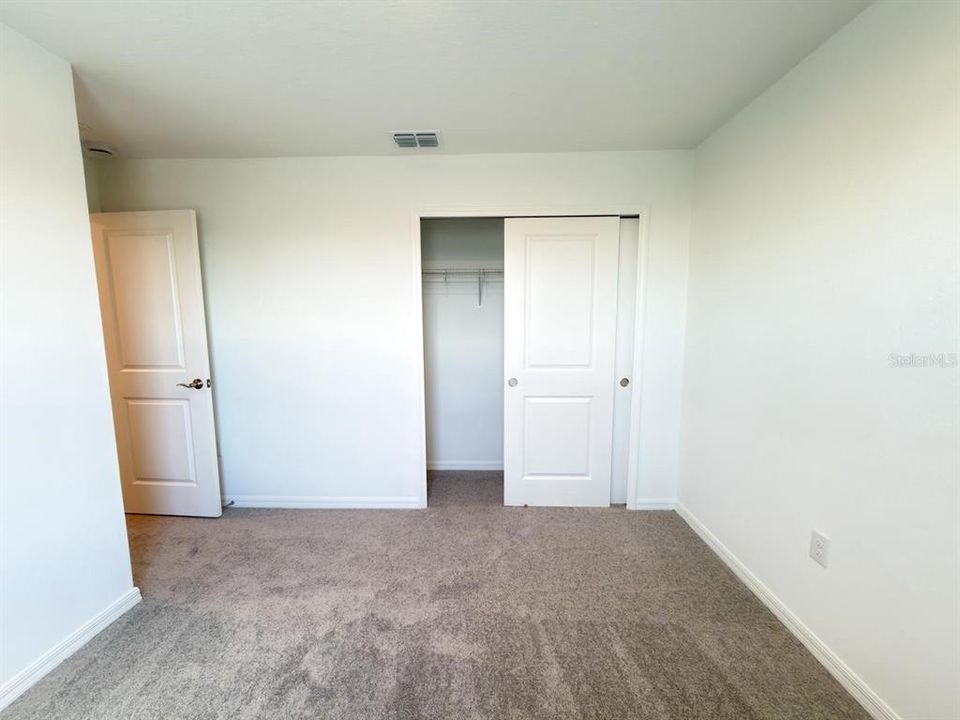 For Rent: $2,600 (5 beds, 3 baths, 2434 Square Feet)