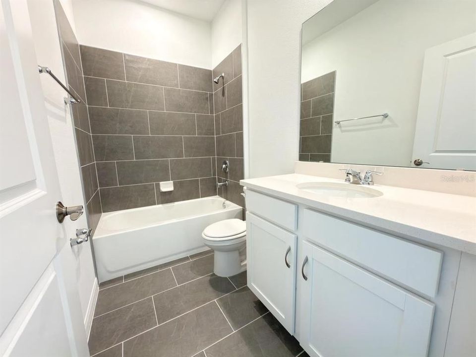 For Rent: $2,600 (5 beds, 3 baths, 2434 Square Feet)