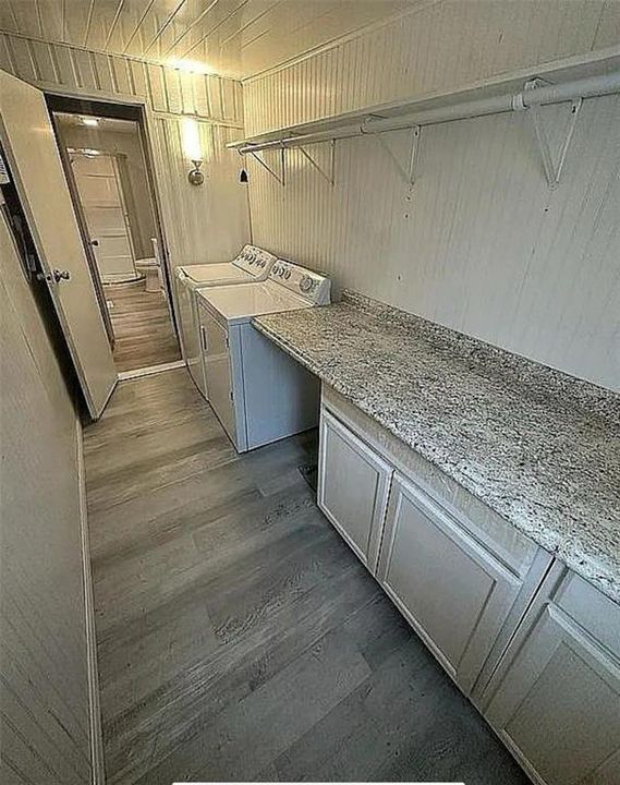 待售: $89,900 (2 贝兹, 2 浴室, 1110 平方英尺)