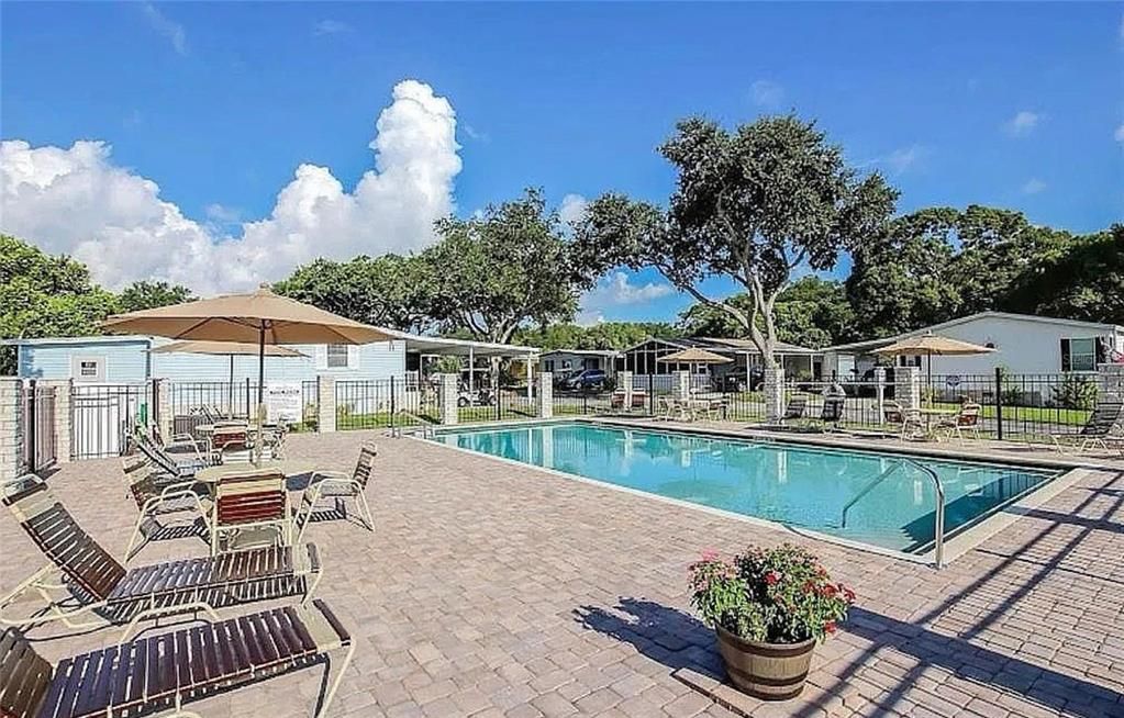 待售: $89,900 (2 贝兹, 2 浴室, 1110 平方英尺)