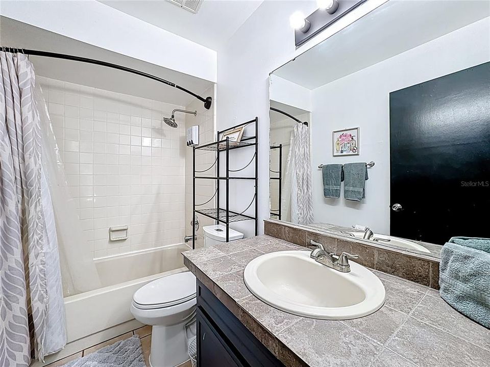 For Sale: $328,999 (3 beds, 2 baths, 1079 Square Feet)