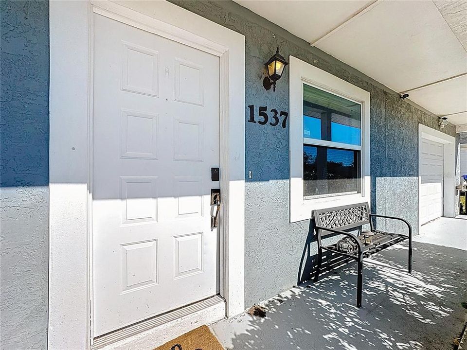 For Sale: $328,999 (3 beds, 2 baths, 1079 Square Feet)