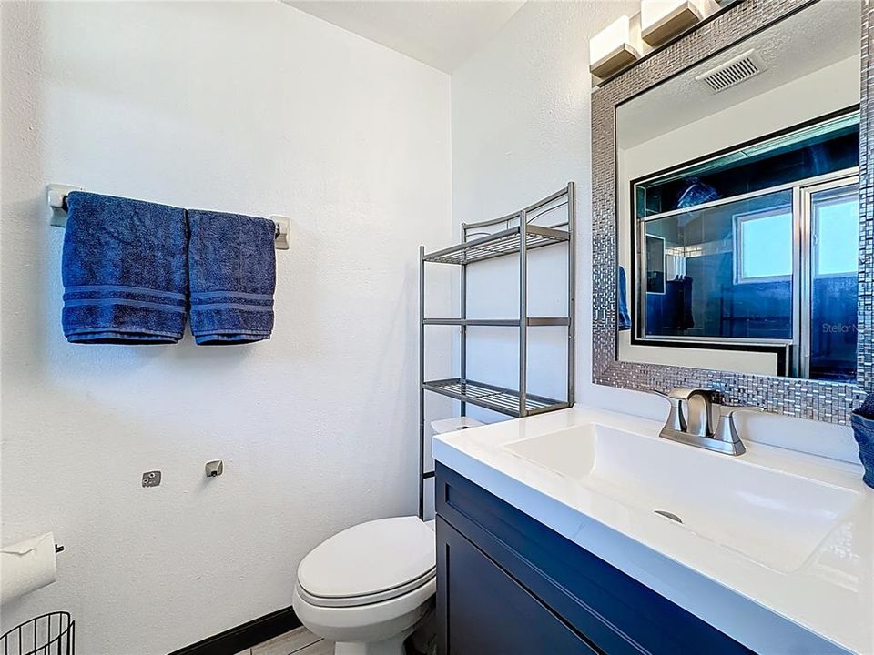 For Sale: $328,999 (3 beds, 2 baths, 1079 Square Feet)