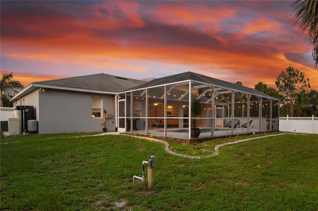 Activo con contrato: $365,000 (3 camas, 2 baños, 1548 Pies cuadrados)