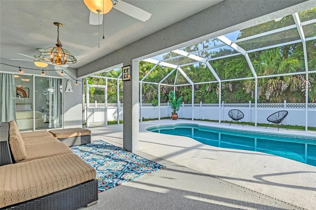 Activo con contrato: $365,000 (3 camas, 2 baños, 1548 Pies cuadrados)