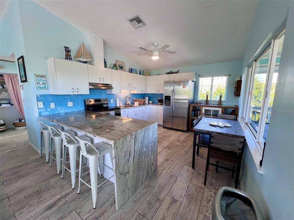 En Venta: $495,000 (3 camas, 2 baños, 1180 Pies cuadrados)