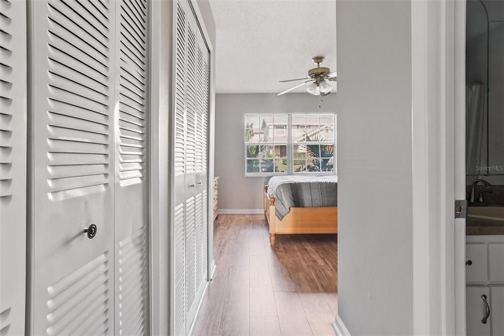 En Venta: $259,000 (2 camas, 2 baños, 1131 Pies cuadrados)