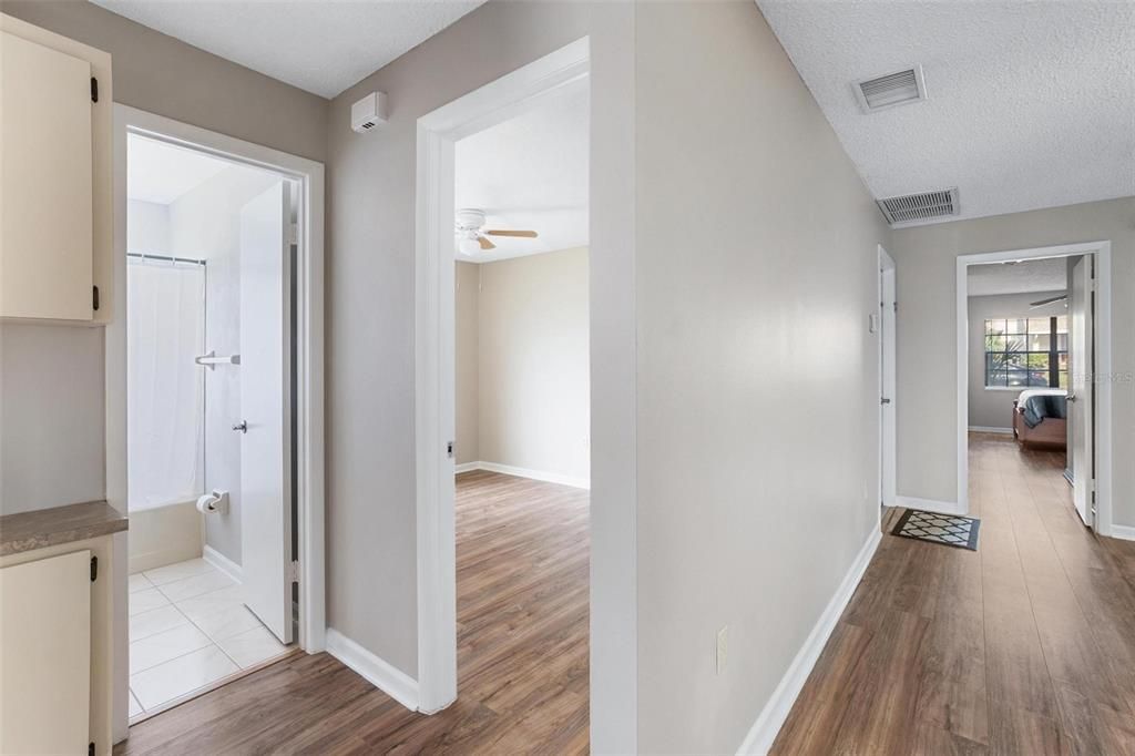 En Venta: $259,000 (2 camas, 2 baños, 1131 Pies cuadrados)