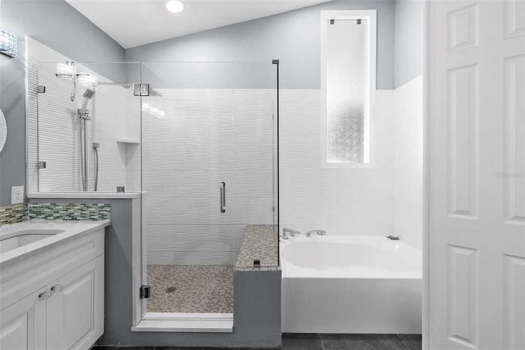 En Renta: $3,990 (3 camas, 2 baños, 2230 Pies cuadrados)