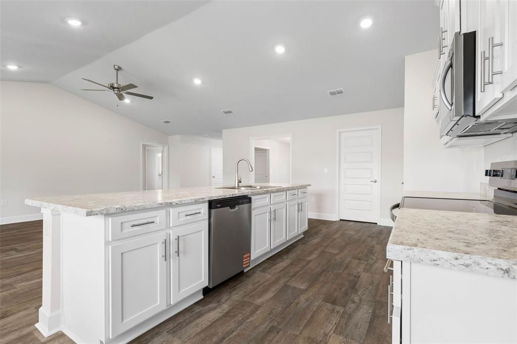 Active With Contract: $379,400 (4 beds, 3 baths, 2117 Square Feet)