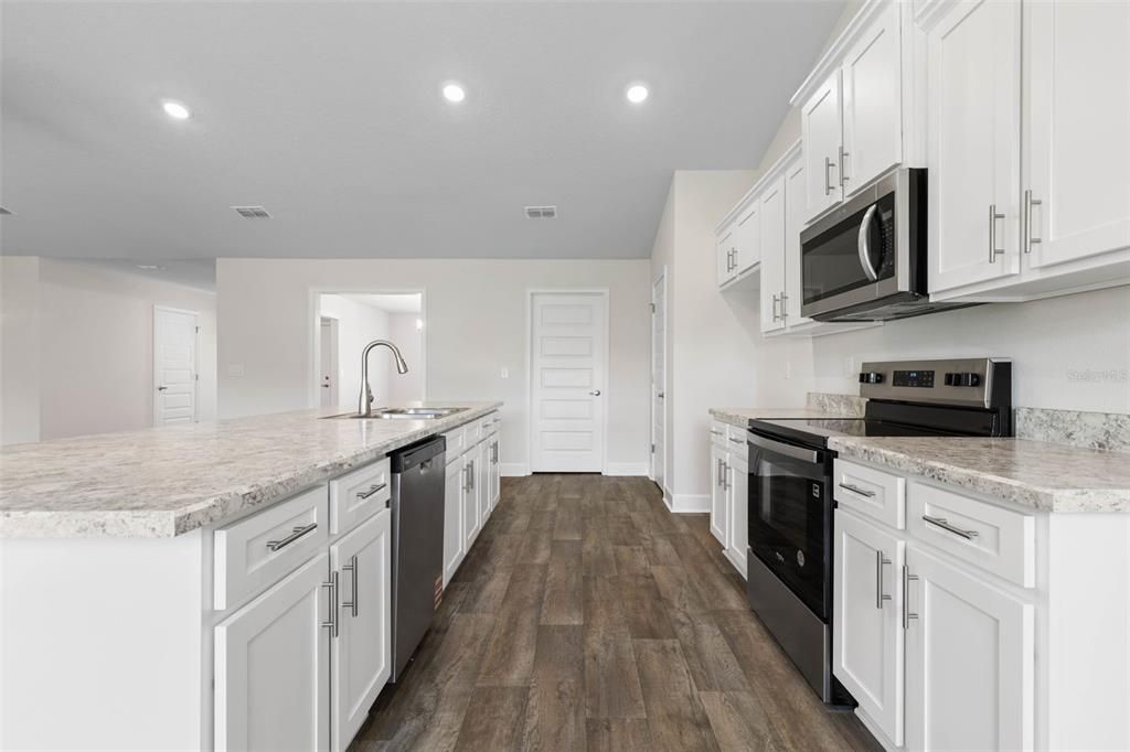 Active With Contract: $379,400 (4 beds, 3 baths, 2117 Square Feet)