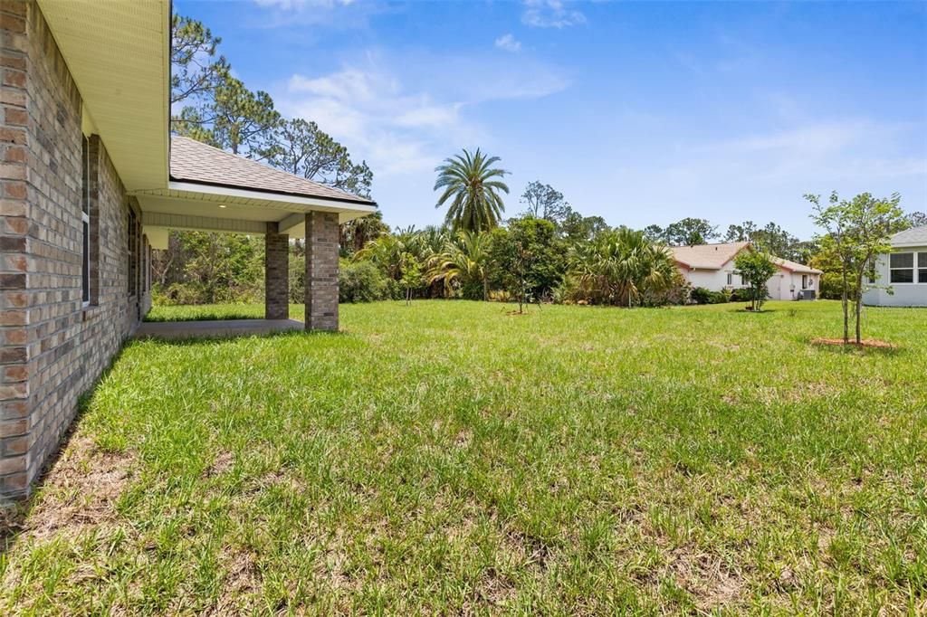 Active With Contract: $379,400 (4 beds, 3 baths, 2117 Square Feet)