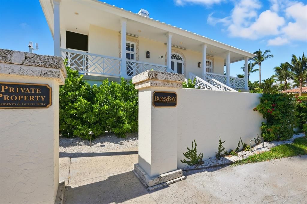 For Sale: $2,975,000 (2 beds, 2 baths, 2010 Square Feet)